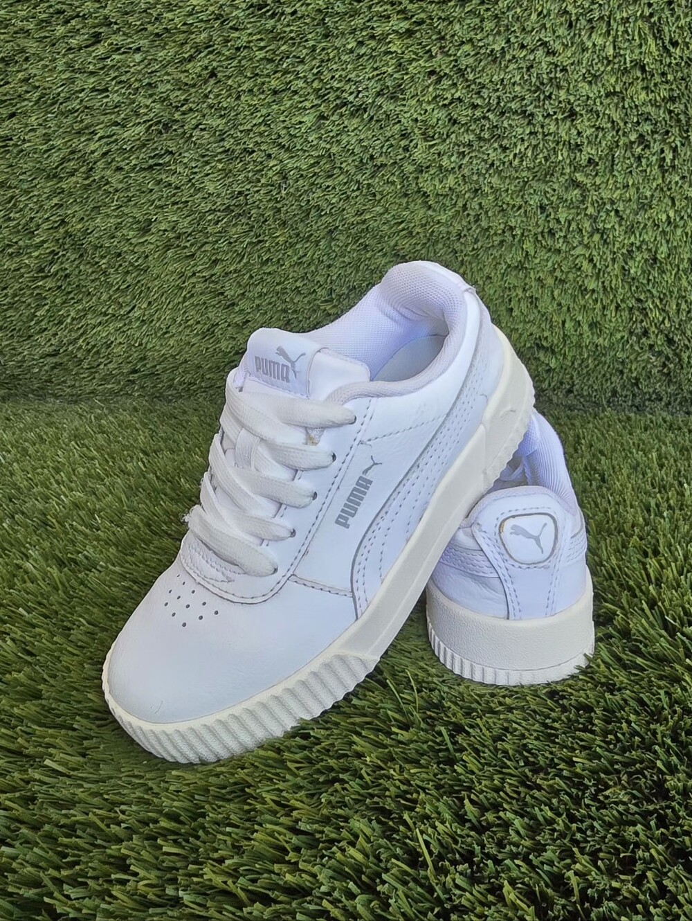 PUMA Carina Sneakers